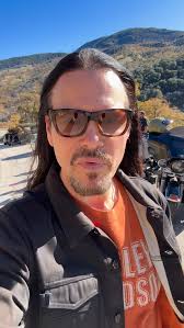 Let's go #monstersofrockcruise #miami !!! #rhinobucket #rocknroll #bahamas  #bassist #rocknrolla @monstersofrockcruise @rhino.bucket  @seanmcnabbofficial uses @ampeg @ernieball #iplayslinky @emgpickups @fender  @glguitars_custom_shop @enki.usa @wornstar ...