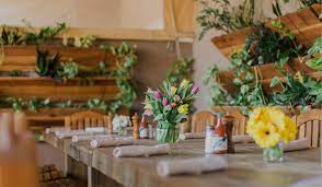 Common ground culinary is a collection of neighborhood restaurants that focuses on delivering the highest quality food and outstanding service in thoughtful environments where everybody feels like part of the family. Grassroots Kitchen Tap