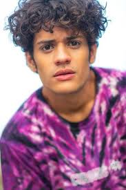 Em 'Pantanal', intérprete de Renato não considera personagem vilão: 'Cheio  de dramas'