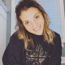 Candace Bender's Instagram, Twitter & Facebook