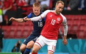 Denemarken is 34 duels op rij ongeslagen. Vreselijk Eriksen Zakt In Elkaar Denemarken Ster Vecht Voor Zijn Leven Voetbalprimeur Be