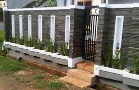 Desain pagar tembok minimalis yang membuat hunian jadi megah. 40 Model Pagar Tembok Minimalis Bicara Tentang Membangun Sebuah Rumah Ada Banyak Hal Yang Harus Anda Perhat Desain Depan Rumah Desain Eksterior Desain Pagar