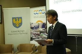Dzięki kalkulatorowi odległości distance.to możesz łatwo ustalić odległości pomiędzy miejscami położonymi na całym świecie. Polska Japonia Czyli O Tym Jak Budowac Relacje Samorzad Wojewodztwa Opolskiego