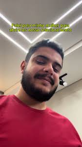 Preste atenção no meu dedo 👉🏻