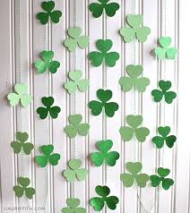 Diy St Patrick S Day Party Decor And Photo Props Bunga