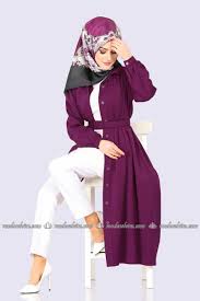 Kemerli Tesettur Kap 4164so376 Mor Moda Selvim Moda Stilleri Moda Elbise Modelleri
