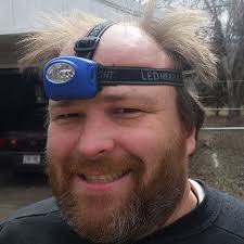 How to access the walking/bike path by lock and dam?