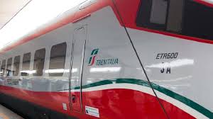 كيف لشراء تذاكر القطار الإيطالية قبل أن تغادر المنزل