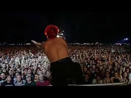 Stone Temple Pilots Trippin On A Hole In A Paper Heart Bizarre Festival 2001 Hd Youtube In 2020 Stone Temple Pilots Stone Festival