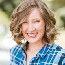 Lesley Shannon's Instagram, Twitter & Facebook