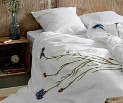 Skandinavische Wohntextilien Scandinavian Lifestyle Magazin In 2020 Haus Wohnen Bettwasche Blau