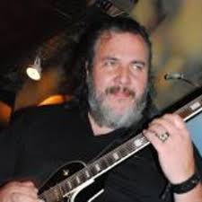 Stream Luz Zanja Corto- Iro Perilu by Luis Greco