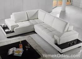 Bu yardımcı maddeler suni derinin temizliği için uygundur. Beyaz Suni Deri Koltuk Nasil Temizlenir Yemek Odasi