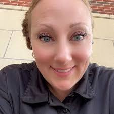 Amanda Lippert's Instagram, Twitter & Facebook