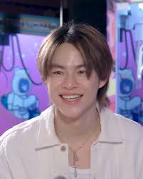 title Pasangan populer, Jimmy dan Ohm, baru saja merayakan hari jadi yang  pertama sebagai pasangan (JimmyOhm 1st Anniversary) dengan mengunggah pesan  yang mengharukan di media sosial. Postingan ini dengan cepat menarik  perhatian