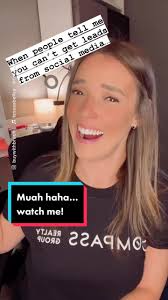 Muahhhhh hahaha! #muahhhh #socialagent #thesocialrealtor #realtorfun  #tipsandtricks #stlouisrealtor #buywithbruch #tiktokingagent #laughalittle  #stlouis #realtor #realtormarketing