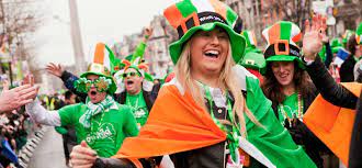 Il santo nacque nel 385 e morì nel 461. Come Vestirsi Per San Patrizio Irlandando It