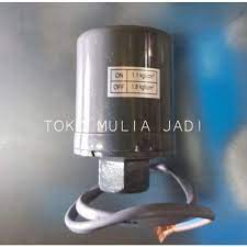 Harga jual shimizu sebagai bintangnya pompa air yang pertamakali mendapatkan pengakuan standarisasi dari pemerintah indonesia sni sebagai merk produk berkualitas untuk menyedot baik air tanah maupun sumur otomatis ini ternyata sangat murah dan meriah karena telah juga mendapatkan. Otomatis Shimizu Ps 135 E Pressure Switch Sparepart Mesin Pompa Air Ps135 Ps135e Ori Asli Terbaru Agustus 2021 Harga Murah Kualitas Terjamin Blibli