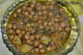 Halwa Poori Chanay Bhaaji Traditional Pakistani Indian Breakfast Breakfast Recipes Indian Curry Recipes Indian Indian Breakfast