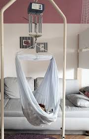 Leben Eine Elektrische Federwiege Unsere Erfahrung Mit Der Swing2sleep Rougerepertoire Swing2sleep Schaukel Baby Stuhl Polsterstoff