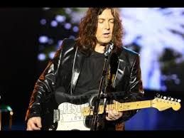 Citeste acum toate articole despre laurentiu cazan pe digi24.ro. Say Something LaurenÅ£iu Cazan 100 De Melodii Ale Romanilor Eu Aleg Romania Youtube