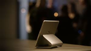 Logi Base Charging Stand With Smart Connector For Ipad 7th Generation And Ipad Air Ipad Air Ipad Pro Ipad Stand