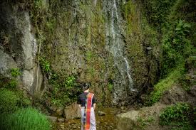 Meski cukup sederhana, tapi sudah menimbulkan kesan asri dan damai ketika kamu memandangnya. Kisah Namboru Si Boru Langgatan Dan Sampuran Na Pitu Lake Toba
