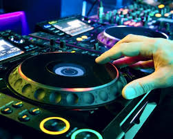 Brabant wallon se déplace : Animation Dj Pour Un Mariage Dans Le Var En Paca Organisation Et Animation D Evenements A Six Fours Les Plages Vosta