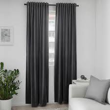 Sanela Deels Verduisterende Gordijnen 1pr Donkergrijs 140x300 Cm Ikea In 2021 Gordijnen Grijze Gordijnen Kamerverduistering