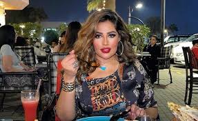 عرضت الإعلامية روزانا اليامي، فيديو عبر سناب شات تعلن فيها عن عقد قرانها وزفافها. Ù…ÙˆØ§Ù„ÙŠØ¯ Ø±ÙˆØ²Ø§Ù†Ø§ Ø§Ù„ÙŠØ§Ù…ÙŠ Ø´Ø§Ù‡Ø¯ ÙƒÙ… Ø¹Ù…Ø± Ø±ÙˆØ²Ø§Ù†Ø§ Ø§Ù„ÙŠØ§Ù…ÙŠ Ø§Ù„Ø­Ù‚ÙŠÙ‚ÙŠ 2021 ÙƒØ§ÙŠØ±Ùˆ ØªØ§ÙŠÙ…Ø²