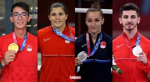 Türkiye, altın madalya kazanan sporcularına 1000 cumhuriyet altını ödül verdi. 1nutssvfwua5zm