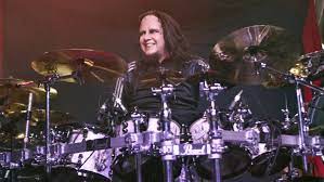 2 days ago · joey jordison, a founding member of slipknot, died in his sleep on monday. H6gjnznhqhecym