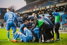 Sprawdź najnowsze i najciekawsze materiały przygotowane przez redakcję w dziale jakub świerczok. Wisla K Piast 3 4 Fenomenalny Powrot I Bezcenna Wygrana Newsy Piast Gliwice S A Oficjalna Strona Mistrza Polski 2018 19