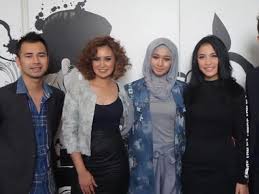 Assistir a câmera principal do bbb 21 ao vivo, acompanhe 24 horas por dia o reality show mais famoso do brasil aqui no bbb.fm! 9 Tahun Bersama Begini Ungkapan Hati Para Personel Bbb Showbiz Liputan6 Com