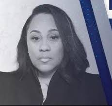 Sandra Gant's Instagram, Twitter & Facebook