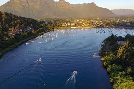 Compare reviews, photos, & availability w/ travelocity. Alcalde De Pucon Y Plan De Descontaminacion Del Lago Villarrica Estamos A Tiempo De Generar Un Estudio Serio Codexverde