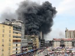 It is bounded by the state of ogun to the north and east, by the bight of benin to the south, and by the republic of benin to the west. Lagos Fire Nigeria Firefighters Battle Blaze In Central Market Bloomberg