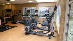 Start and end your day relaxed with amenities such as a complimentary breakfast buffet, indoor pool and fitness center. Gym Picture Of Residence Inn By Marriott Vancouver Downtown Tripadvisor