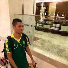 Wayde van niekerk's parents thank south africans for love, support. Champ Tells Kids How To Handle The Bullies