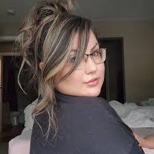 Leanne Duke's Instagram, Twitter & Facebook