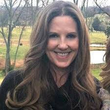 Andrea West's Instagram, Twitter & Facebook