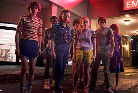 Uma estrela do basquete de hawkins que tem amigos, talento e uma boa vida… Stranger Things Season 4 Amybeth Mcnulty Joins Cast As Band Nerd Tvline