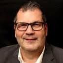 Carina Ernst ... Frederik Ernst auf xing.com