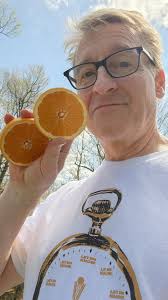 Attract orioles to your backyard with grape jelly