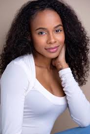 Look how beautiful this star is🥰⭐️! What did you think about her?🤔