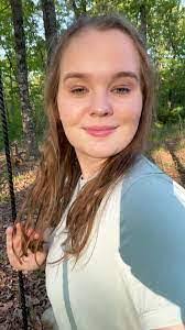 Mallory Grubbs's Instagram, Twitter & Facebook