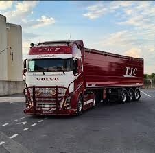 Pin By Craig Coates On Trucks In 2020 Volvo Volvo Trucks Trucks