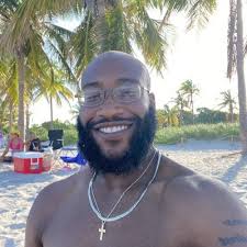 Jamal Wright (@__jamaledward)