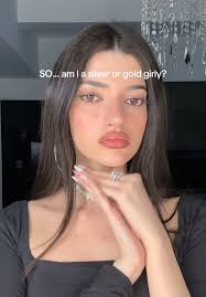 Fabiola and Mirta Hight Difference