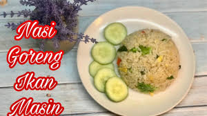 Nasi sejuk leftover•saki baki lauk leftover,ikan goreng, telur dadar serta bawang•bilis goreng leftover nasi lemak minggu lepas•sayuran saki baki masak2•bahan2 tambahan lain•biji cili padi ditumbuk (boleh kurang kalau xsuka pedas)•bawang putih ditumbuk•sdm. Resepi Nasi Goreng Ikan Masin Youtube